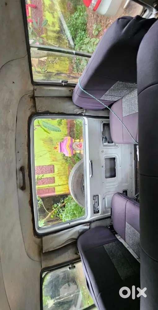 Tata Sumo _ White