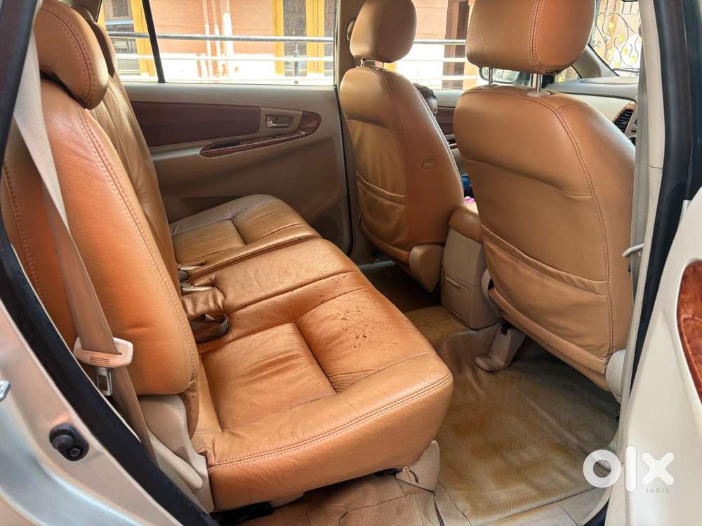 Toyota Innova 2.5 V 7 Str, 2007, Diesel