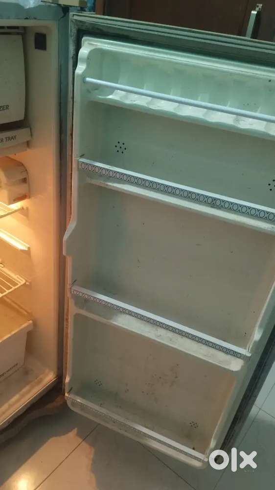Single door fridge