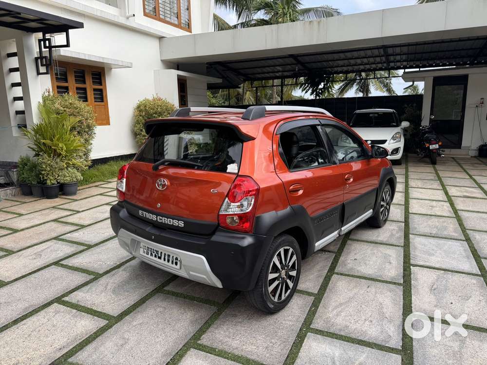 Toyota Etios Cross 1.2l G, 2015, Petrol