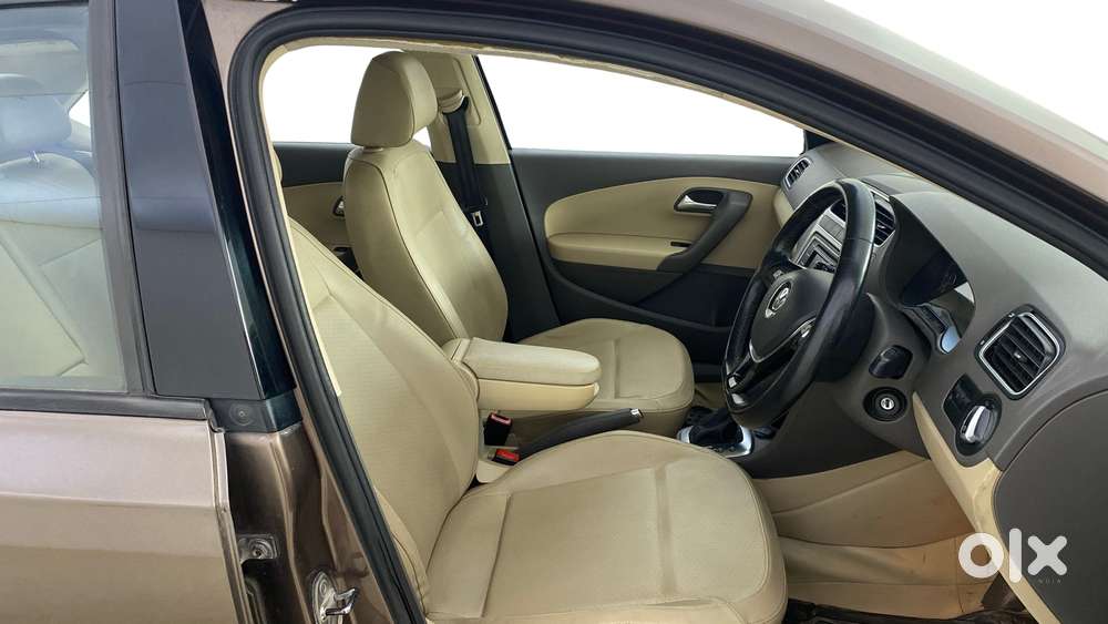 Volkswagen Vento 2010-2013 Petrol Highline At, 2015, Petrol