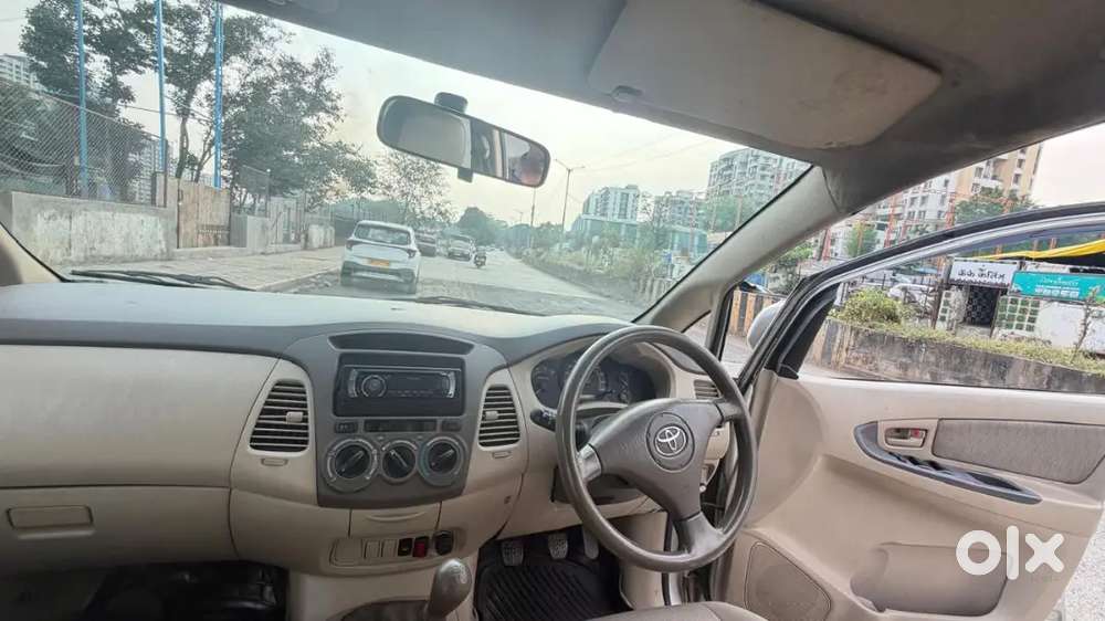 Toyota Innova 2.0 V Petrol ( 2005 - 2030 )