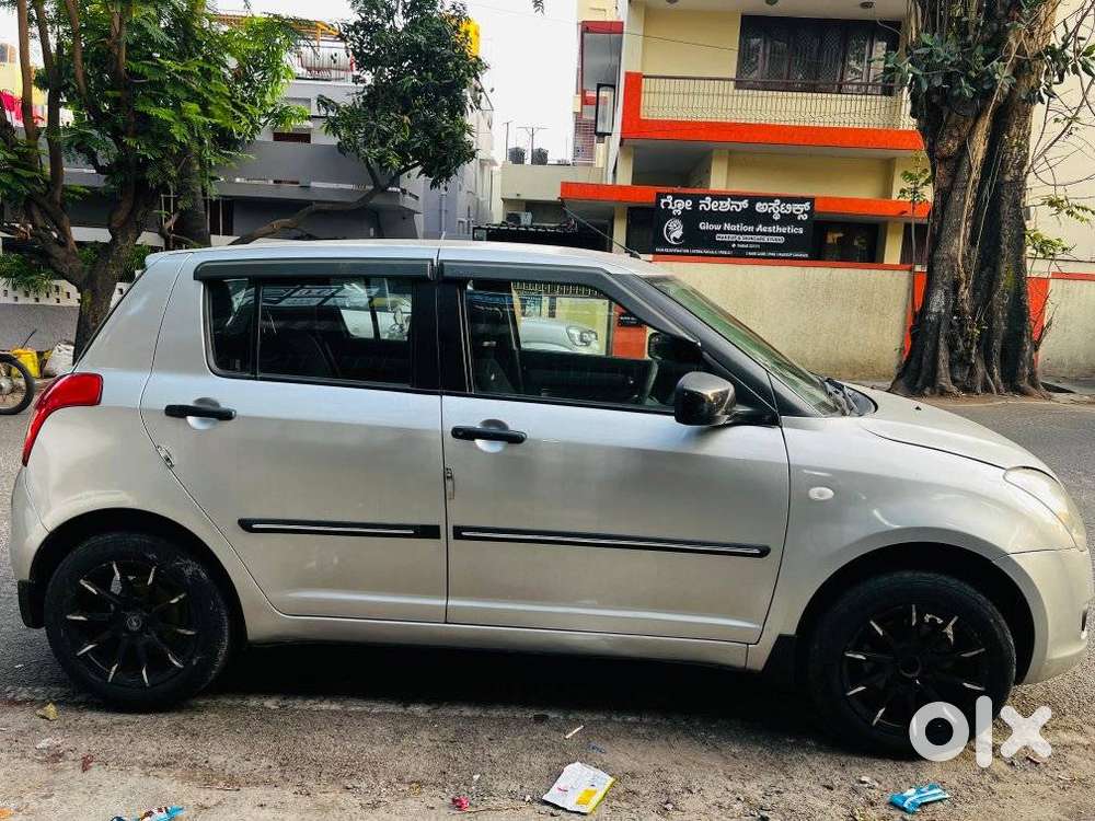 Maruti Suzuki Swift 2004-2010 1.3 Vxi, 2005, Petrol