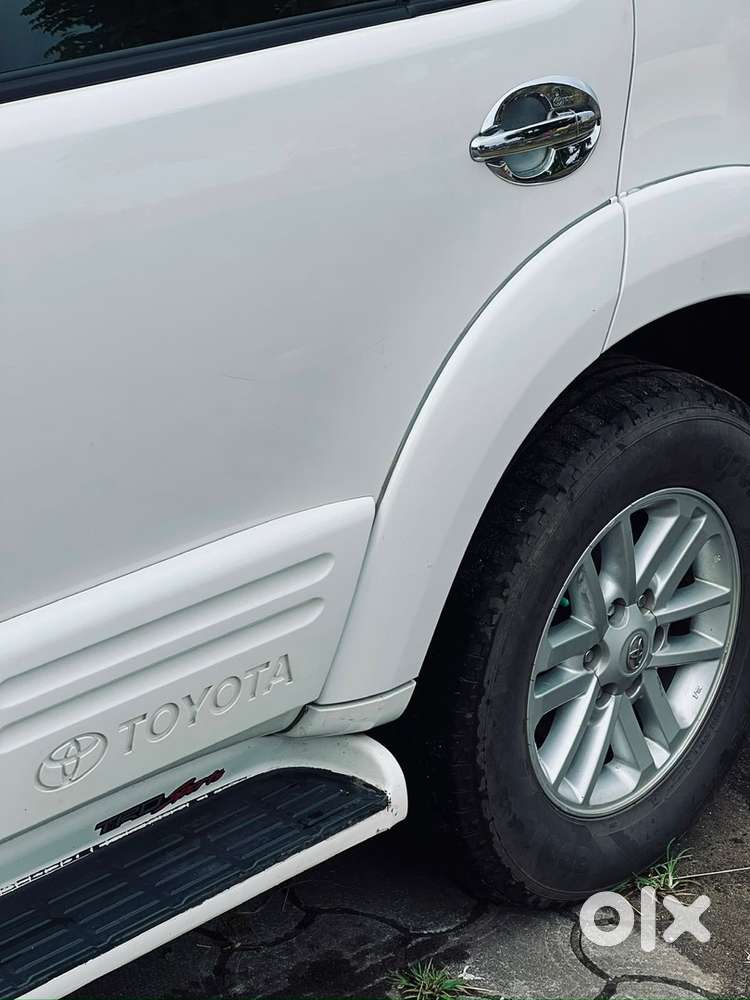 Toyota Fortuner 2014