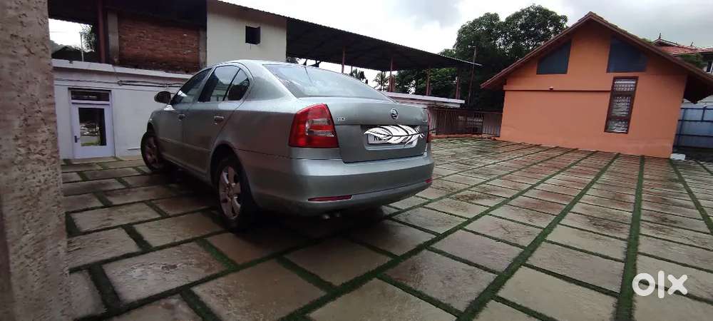 Skoda Laura 2.0 Ambiente 2010