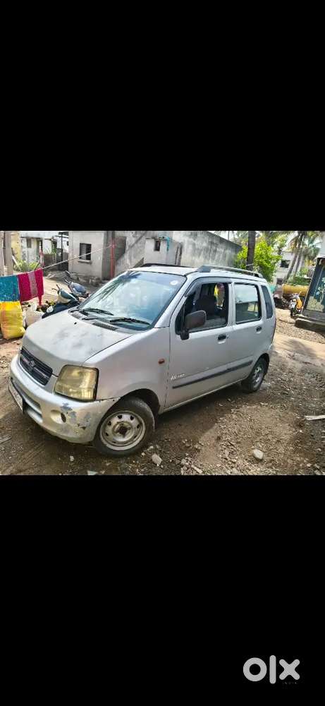 गुड कंडिशन कार न्यू टायर न्यू सस्पेन्शन साऊंड सिस्टिम एलईडी हेडलाईट