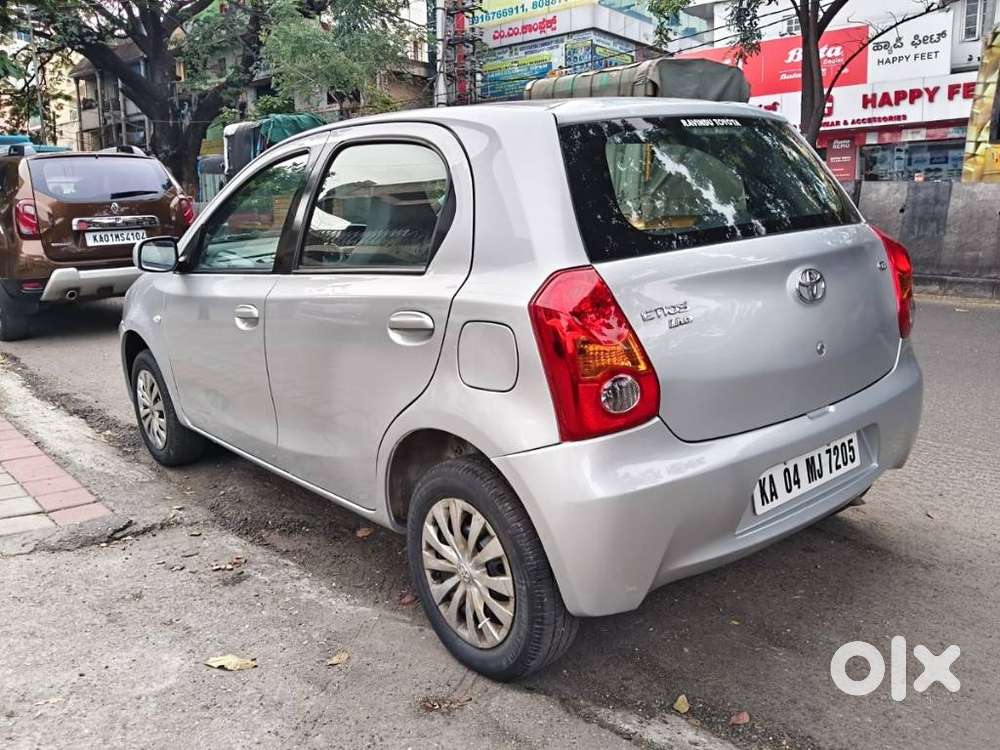 Toyota Etios Liva G, 2011, Petrol