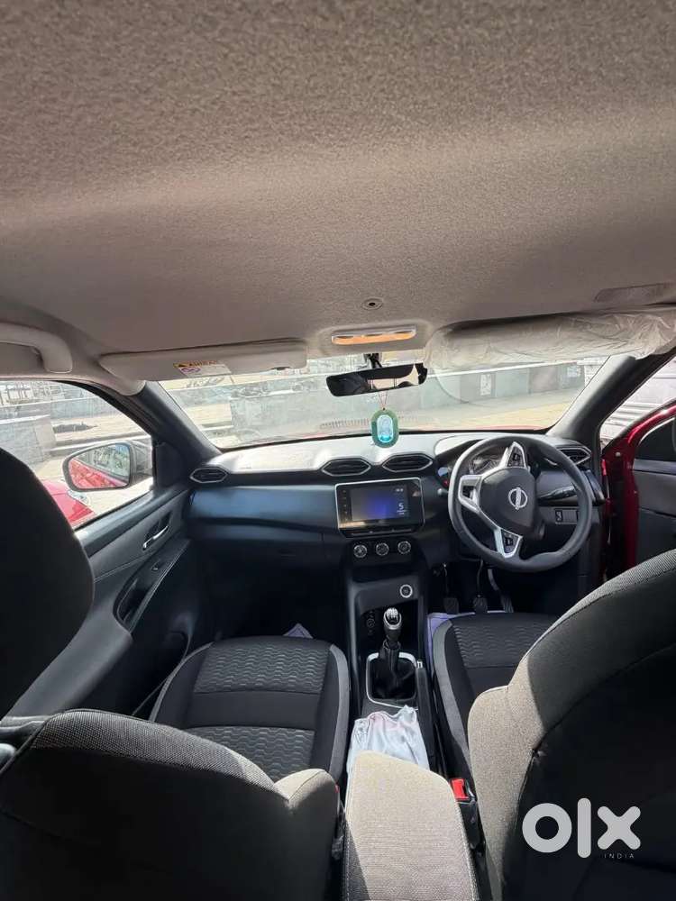 Nissan Magnite 2025 Petrol Well Maintained