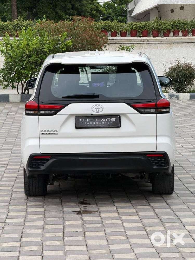 Toyota Innova Hycross 2.0 Gx 8 Str, 2023, Petrol
