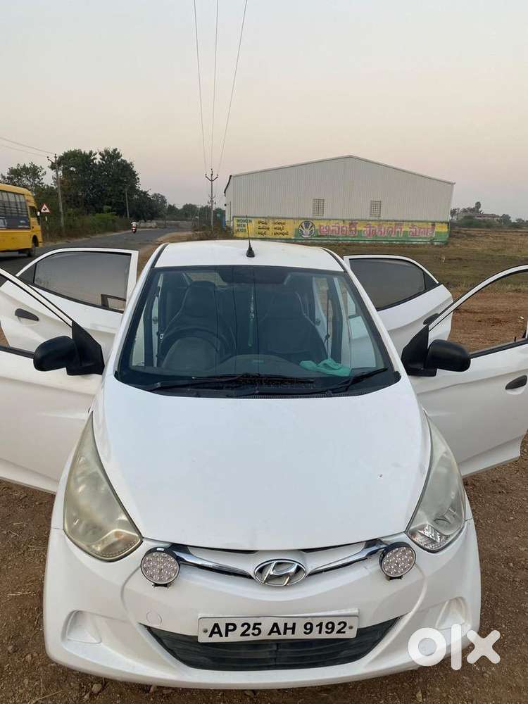 Hyundai Eon 2012 Lpg 130000 Km Driven