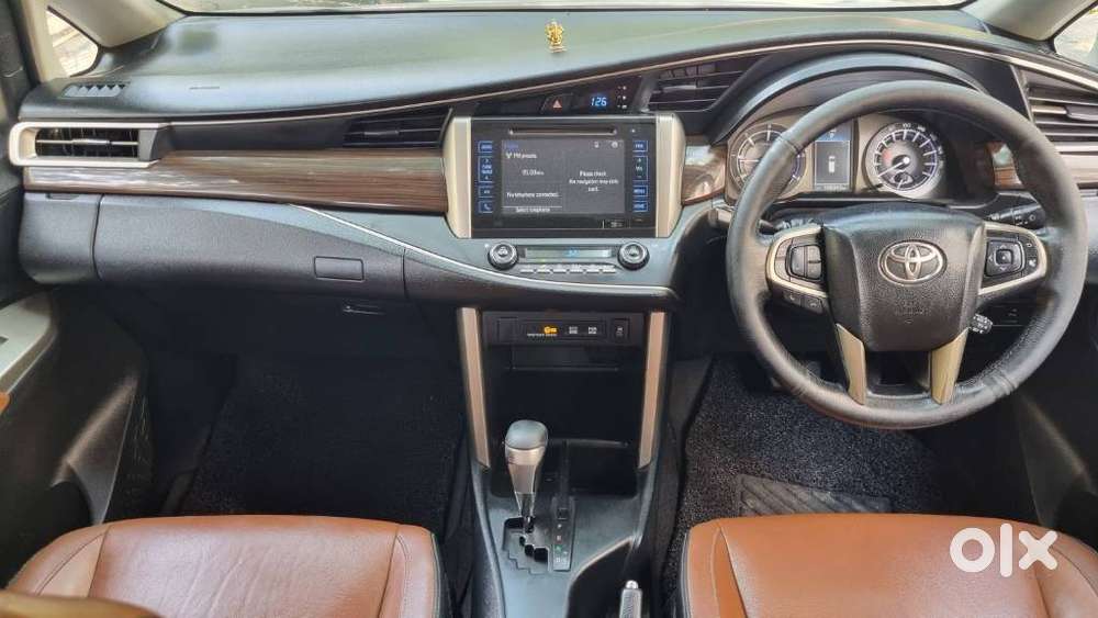 Toyota Innova Crysta 2.8z Automatic, 2016, Diesel