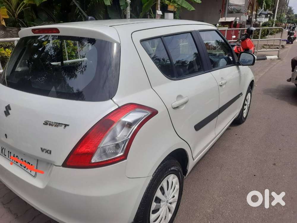 Maruti Suzuki Swift 2013 Vxi Petrol 44850 Km