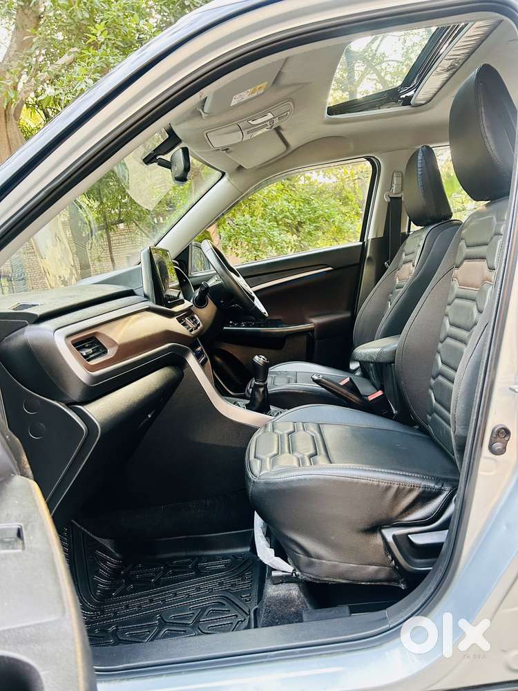 Maruti Suzuki Brezza 1.5 Zxi Plus Smart Hybrid, 2022, Petrol