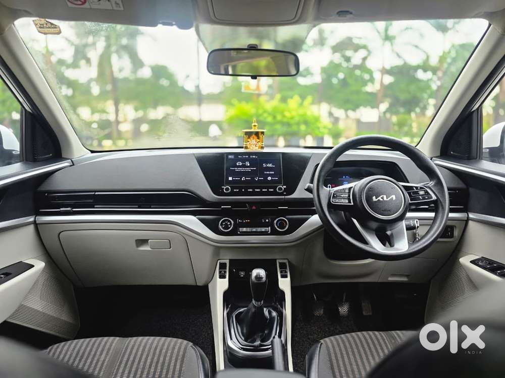 Kia Carens 1.4 Prestige 7 Str, 2022, Petrol