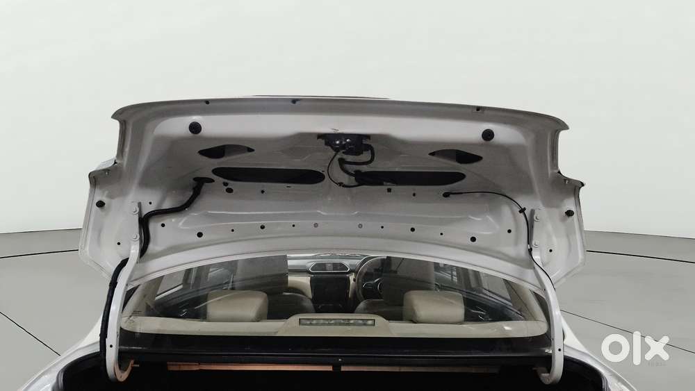 Maruti Suzuki Swift Dzire 1.2 Vxi Bsiv, 2020, Petrol