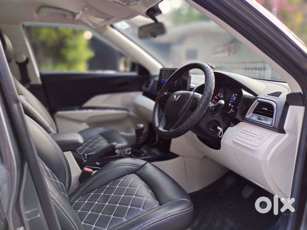 Mahindra Xuv 3xo Mx3, 2025, Petrol