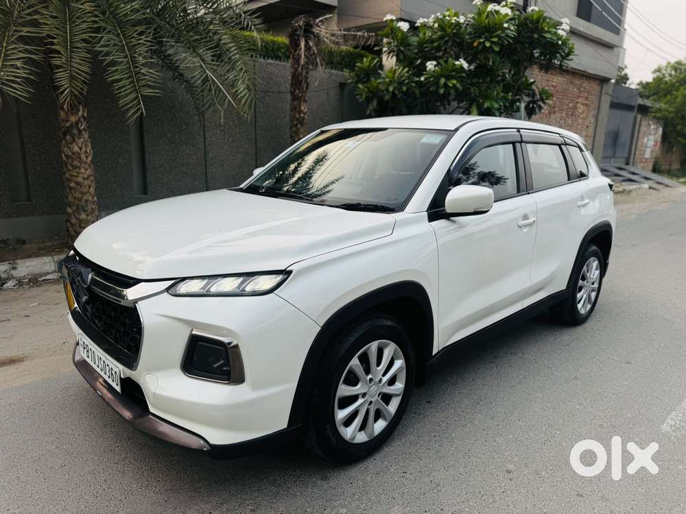 Maruti Suzuki Grand Vitara 1.5 Delta Smart Hybrid At, 2024, Petrol