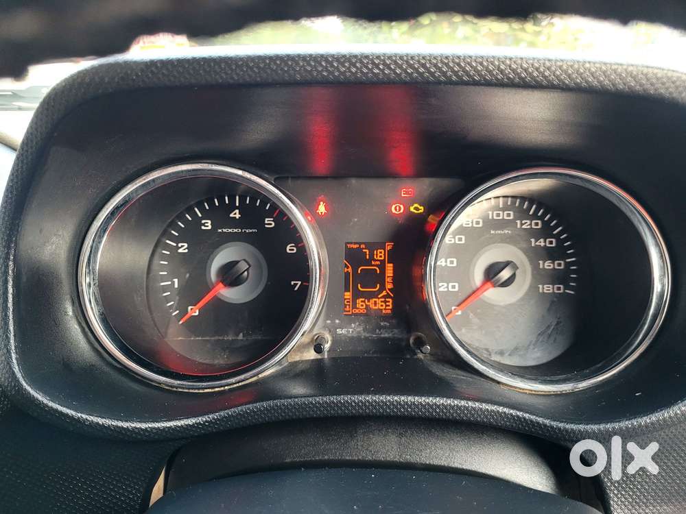 Mahindra Tuv 300 Mhawk100 T8, 2016, Diesel