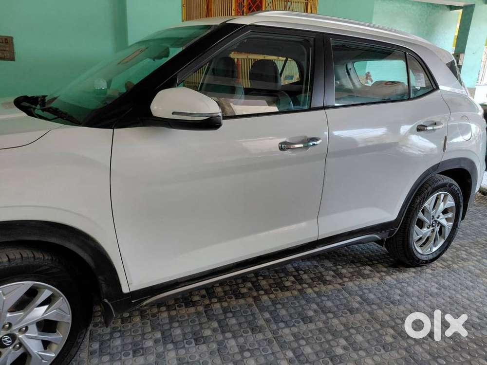 Hyundai Creta With Fancy Number 0004