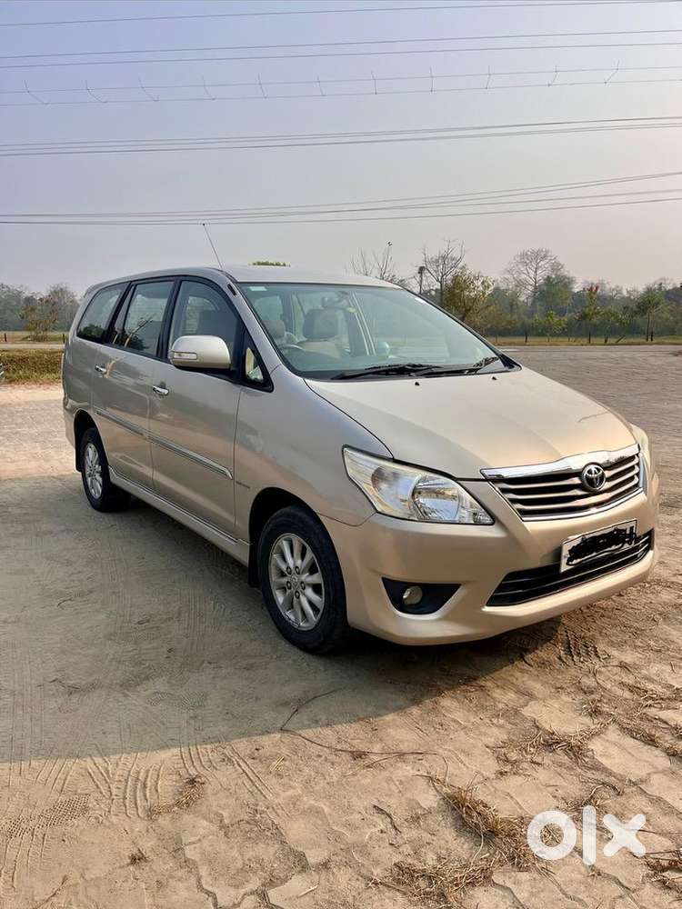 Toyota Innova 2.5v  Army Officer Owned L Original Condition