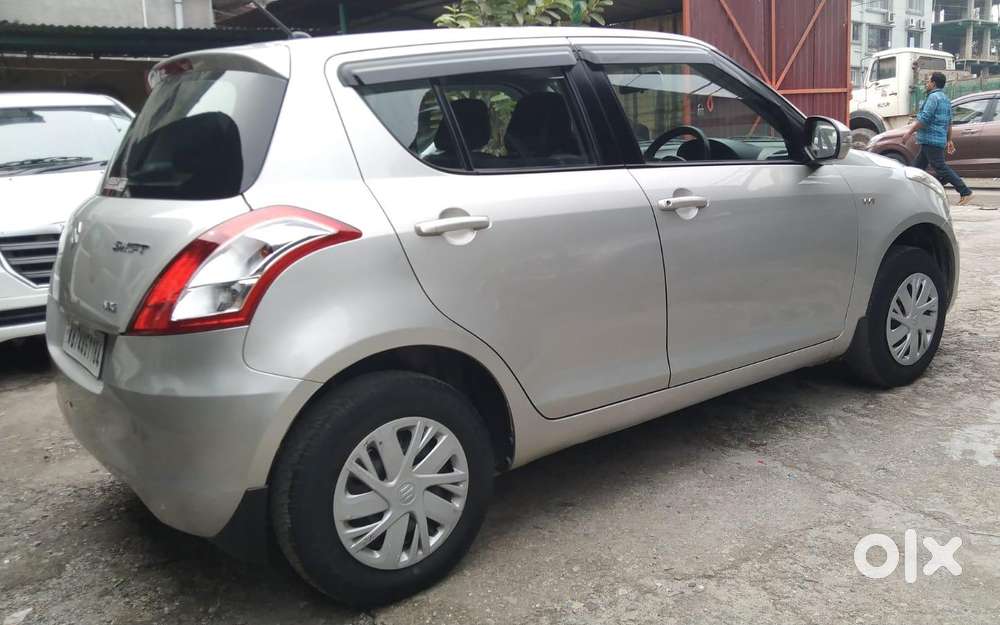 Maruti Suzuki Swift Vxi 1.2 Abs Bs-iv, 2015, Petrol