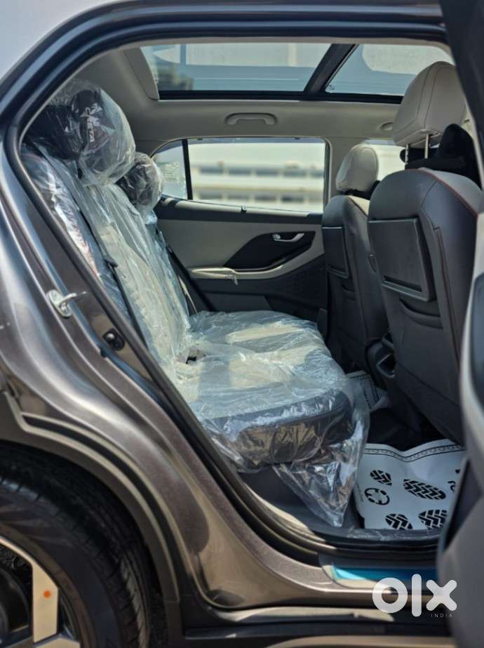 Hyundai Creta Facelift 1.5 Petrol Cvt, 2025, Petrol