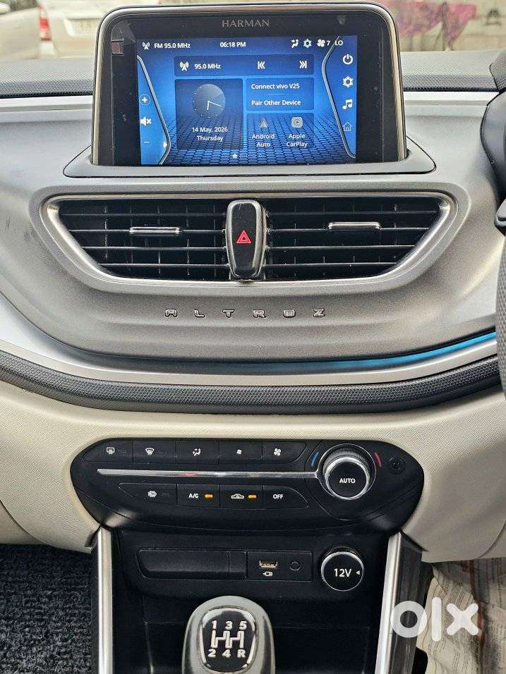 Tata Altroz Xz Plus (s), 2023, Petrol