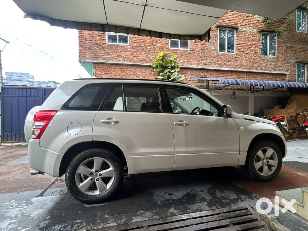 Maruti Suzuki Grand Vitara 2012 Petrol
