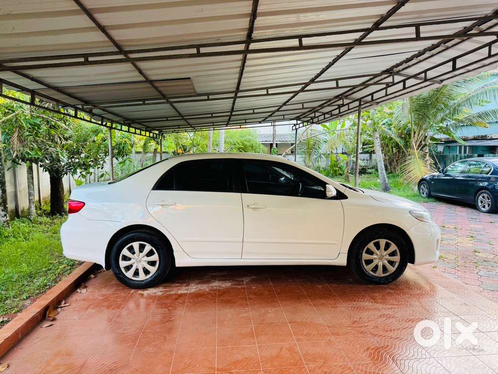 Toyota Corolla Altis 2011 Diesel Manual