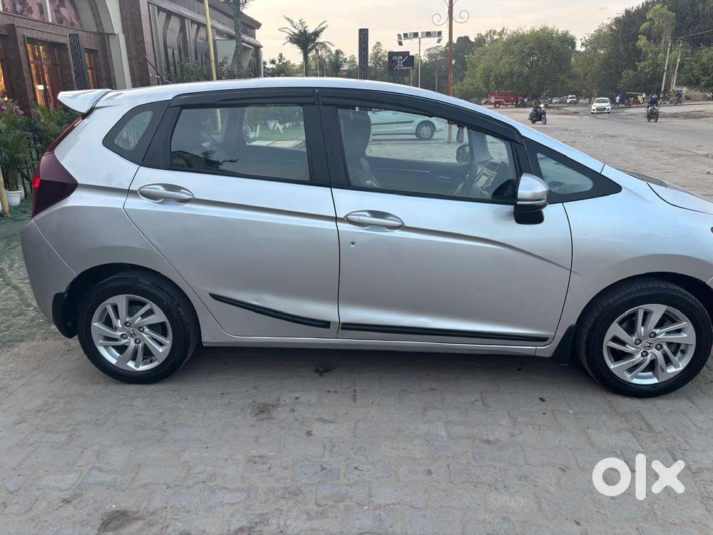 Honda Jazz V Mt Privilege, 2017, Petrol
