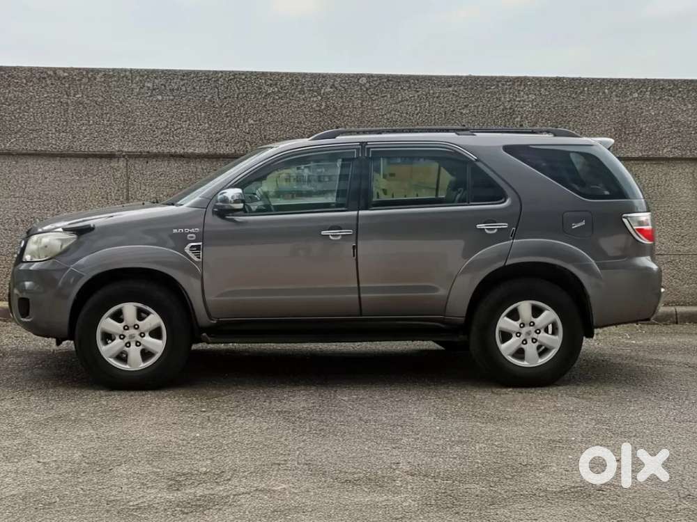 Toyota Fortuner, 2010, Diesel