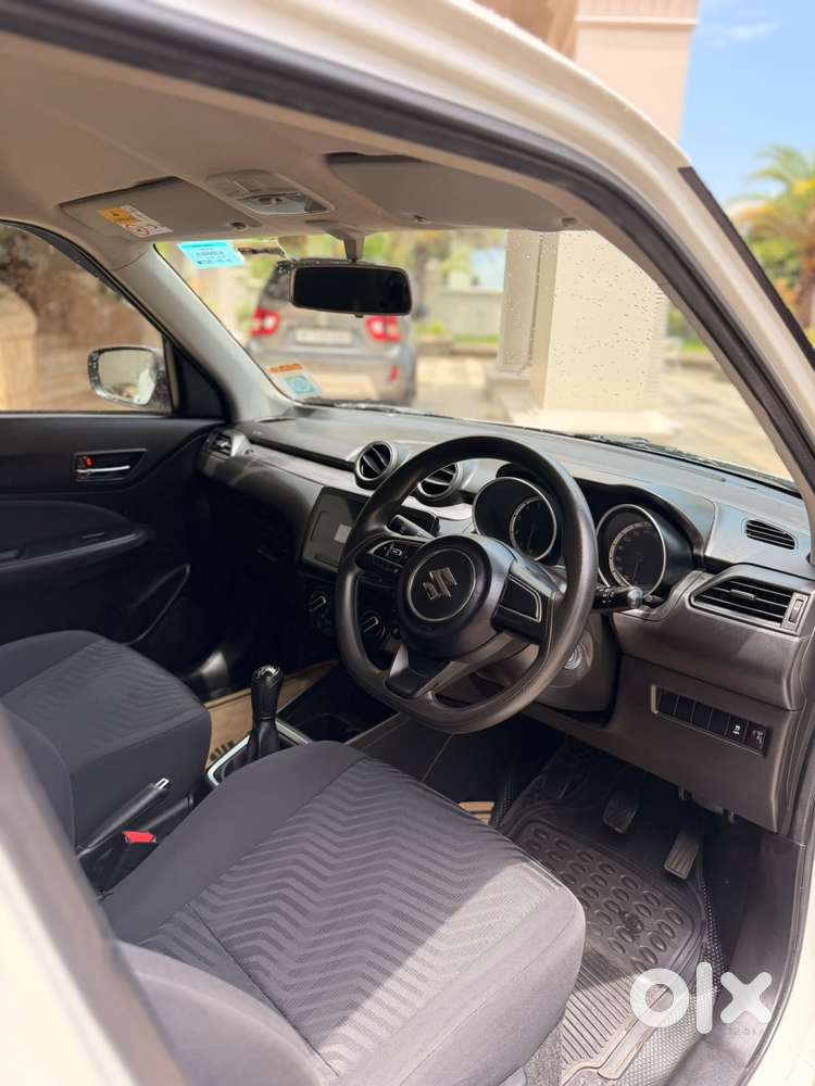 Maruti Suzuki Swift Vxi + Manual, 2023, Petrol