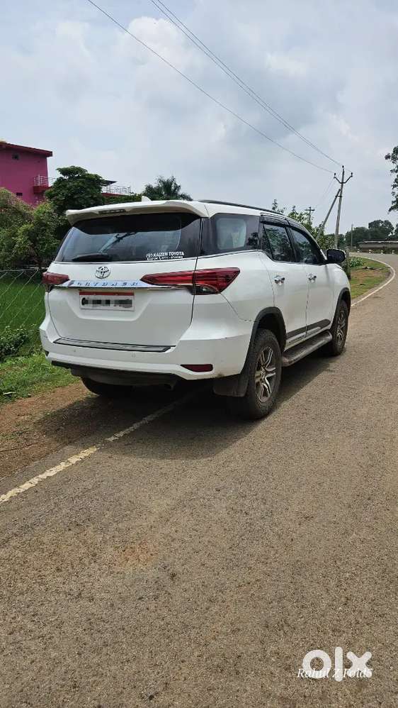 Toyota Fortuner 2017 Diesel Well Maintained All New Tyre Yokohama