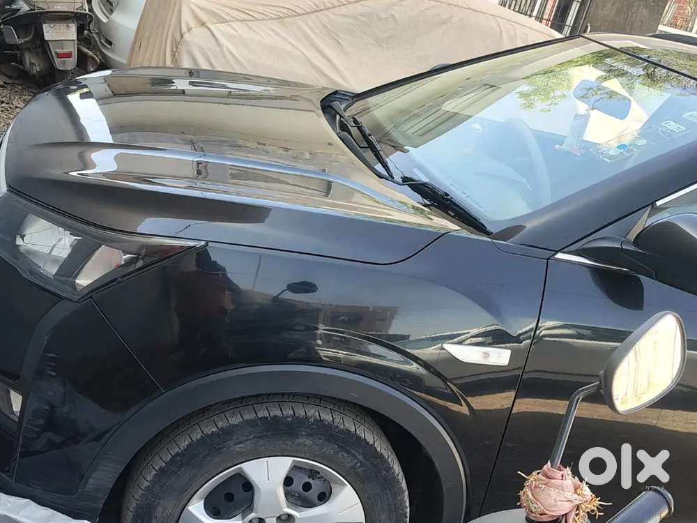 Mahindra Xuv300 2022 Diesel Well Maintained And Single Handed Use..