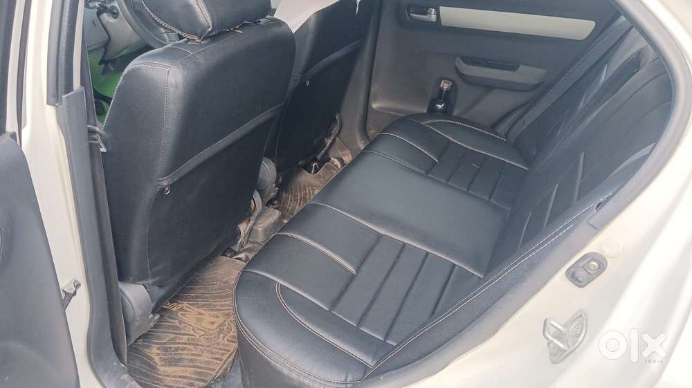 Maruti Suzuki Swift Dzire 1.2 Vxi Bsiv, 2011, Petrol
