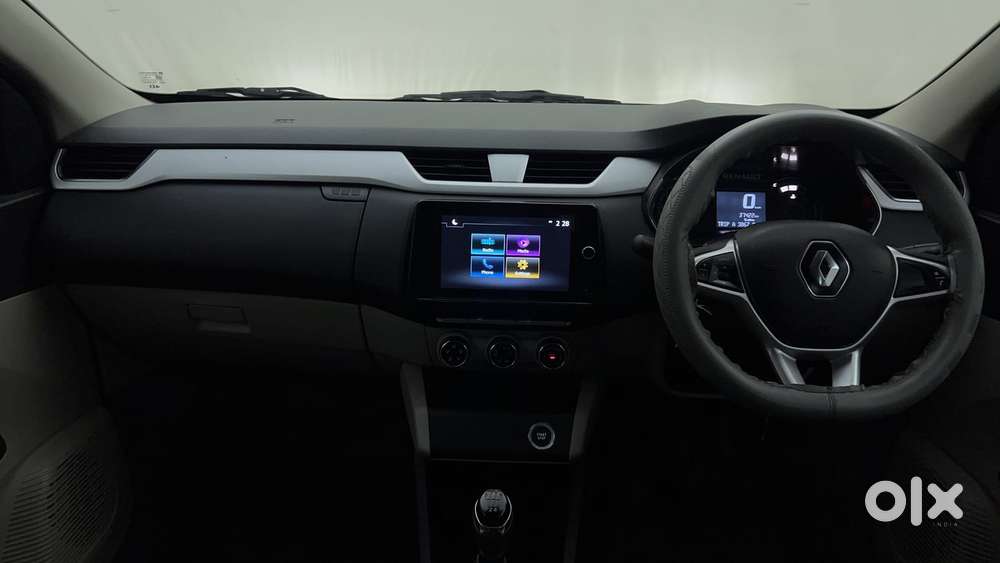 Renault Triber Rxz, 2022, Petrol