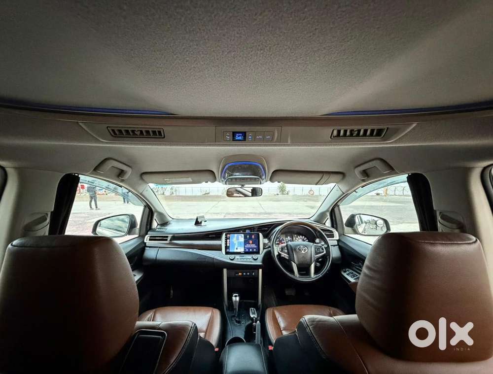 Toyota Innova Crysta 2.8 Zx At, 2016, Diesel