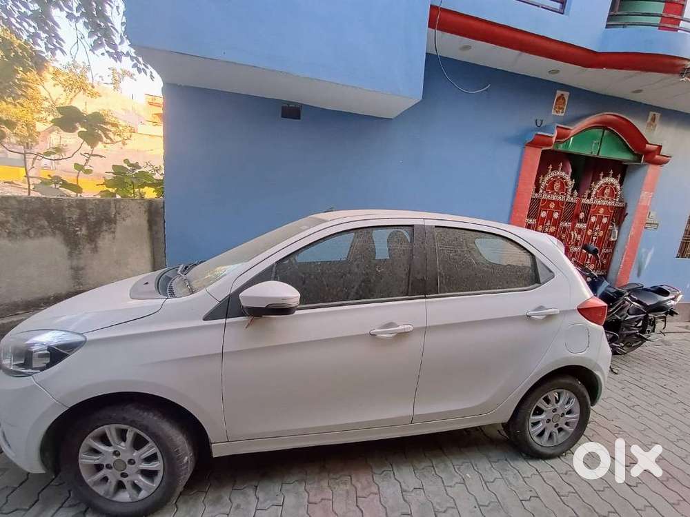 Less Km Driven . Newly Condition. Only At 300000₹.