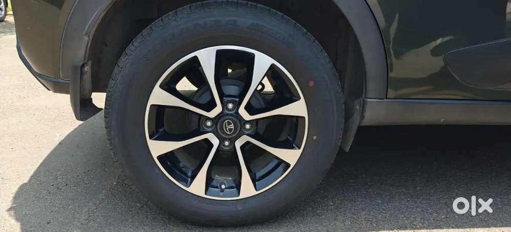 Tata Nexon Diesel Automatic With Sunroof 2021