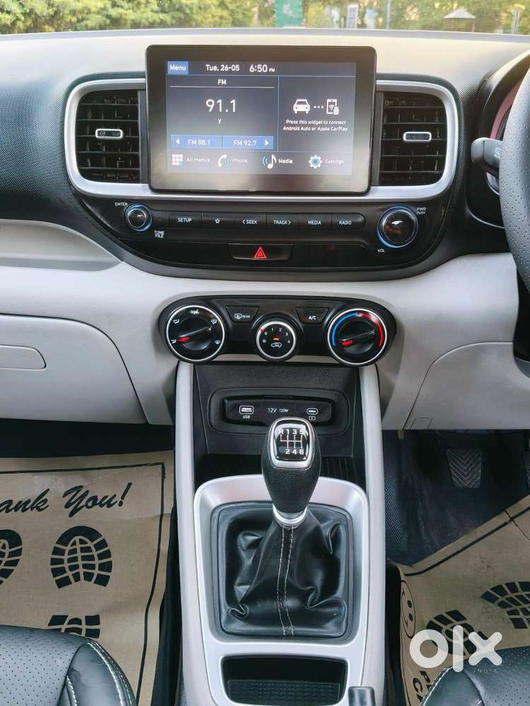 Hyundai Venue S (o) 1.0 Turbo Mt, 2024, Petrol