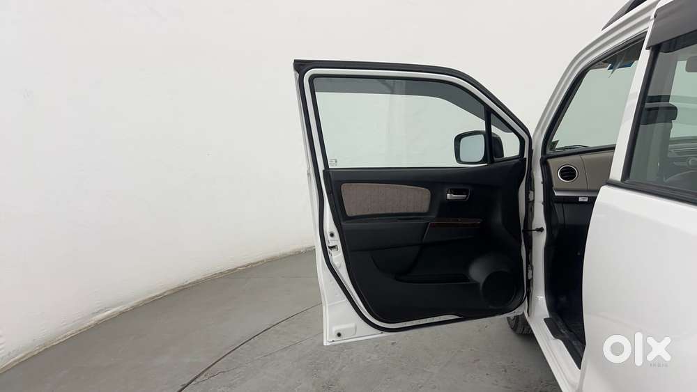 Maruti Suzuki Wagon R 1.0 Vxi Amt, 2016, Petrol