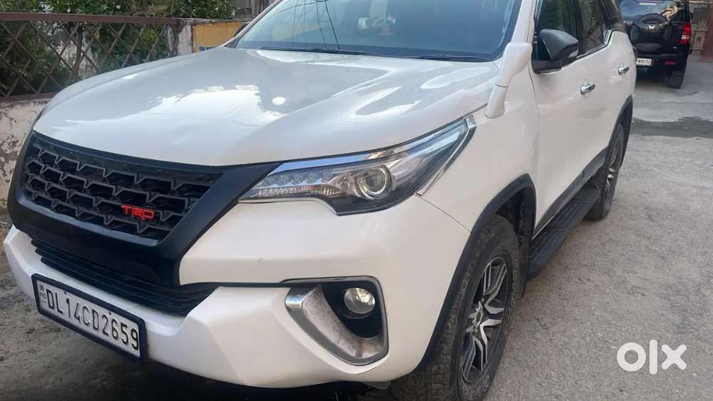 Toyota Fortuner 2017 Diesel 142000 Km Driven