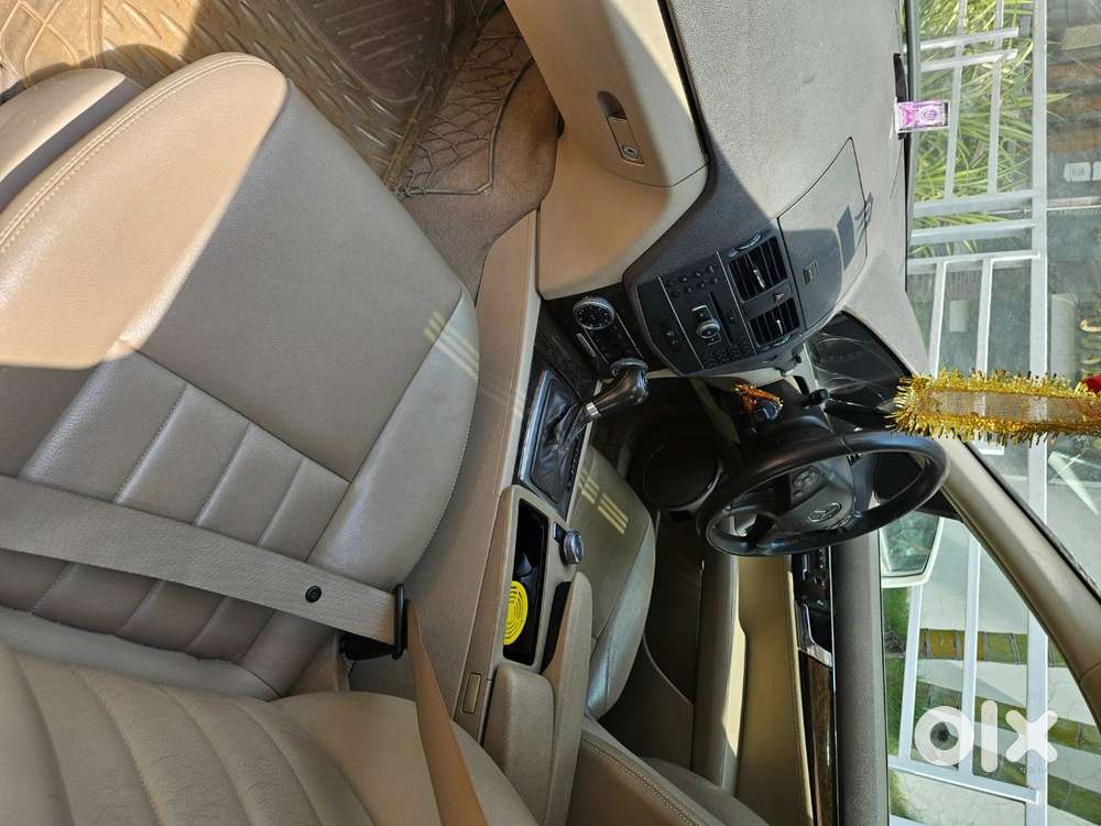 Mercedes-benz C-class 2011