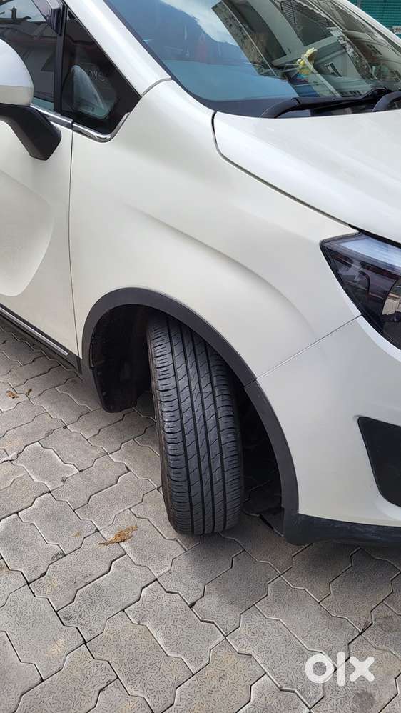 Mahindra Marazzo Diesel 2019