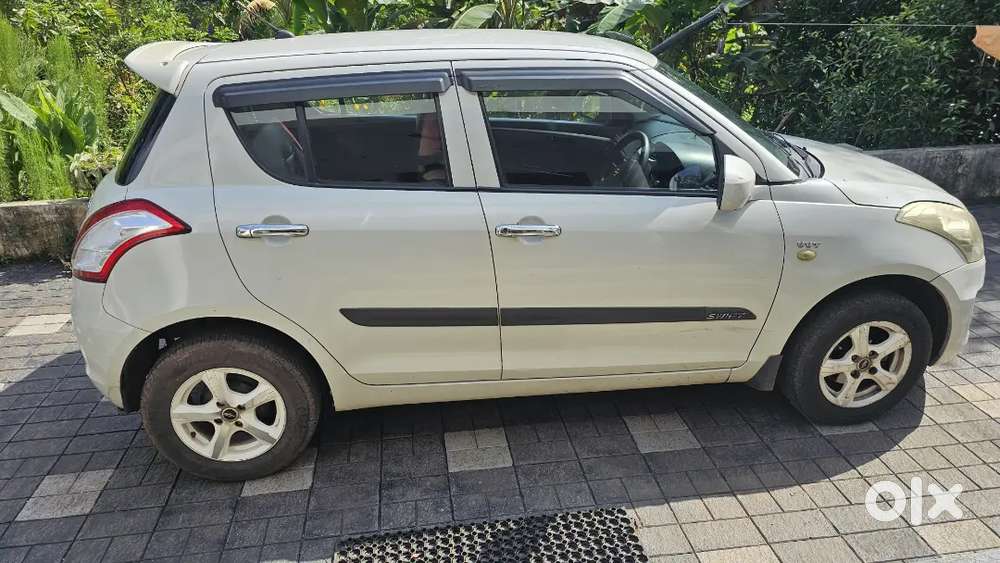Maruti Suzuki Swift Lxi, 2015 Year/official Service Only
