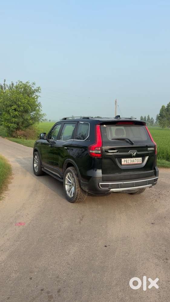 2022 Mahindra Scorpio-n Diesel Automatic Z8