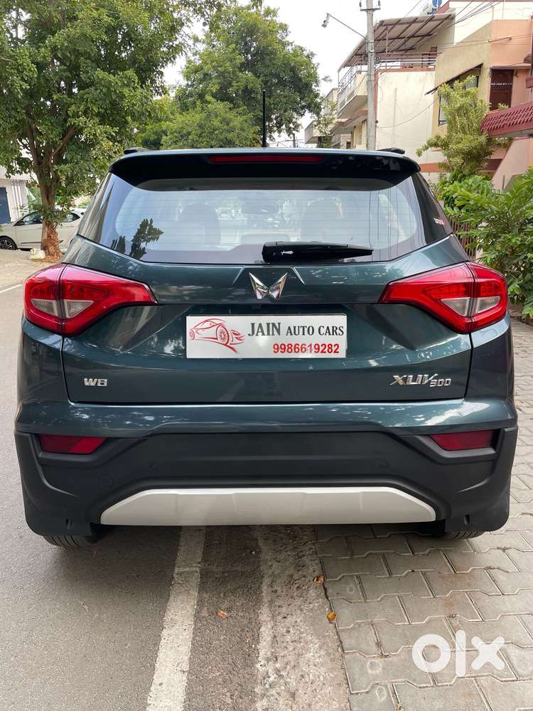 Mahindra Xuv300 W8 Diesel, 2023, Diesel