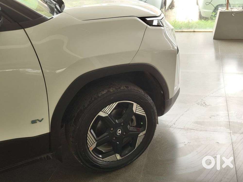Tata Punch Ev Empowered Plus Lr, 2024