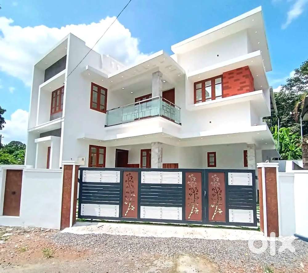 6 cent 2400 sqft 5 bed rooms newly in aluva choondy near rajagiri For