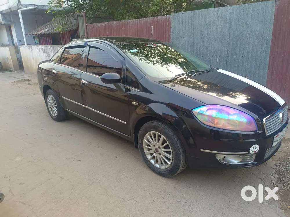 Fiat Linea Emotion 2009 Petrol Car